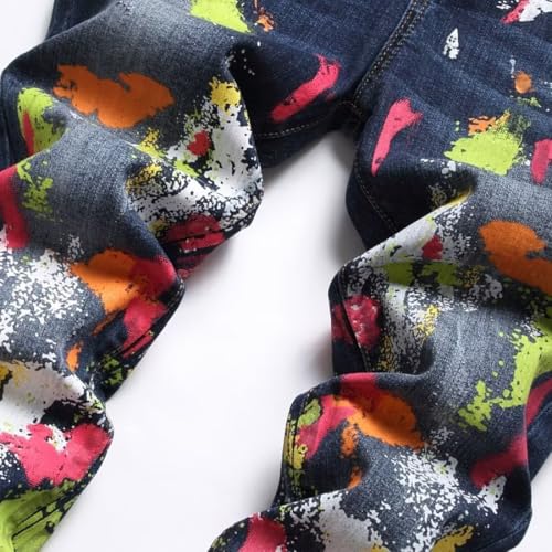 Men's Casual Straight Fit Printed Jeans Denim Pants3