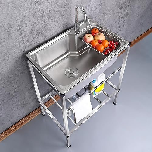 Évier de cuisine indépendant en inox pour résoudre le manque de point d'eau sur un balcon