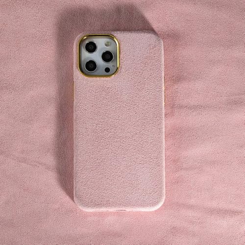 Coque iPhone 11 Pro en peluche rose antichoc et douce pour femme