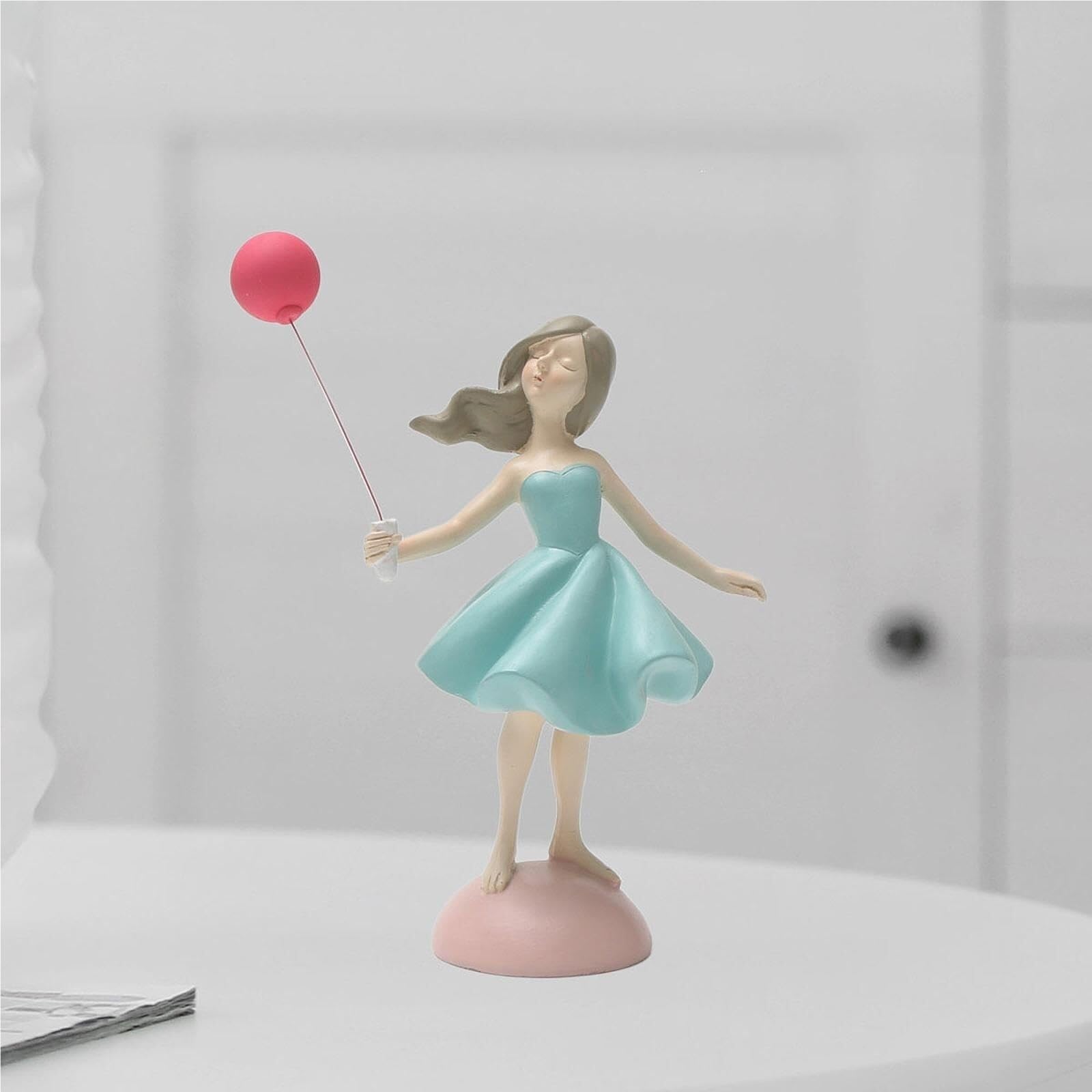 Decoración para el hogar Estatuilla Ballet Chica Sosteniendo Globo Estatua Coleccionable Artesanía Adorno Decorativo Regalos para recién Casados(Standing Girl)