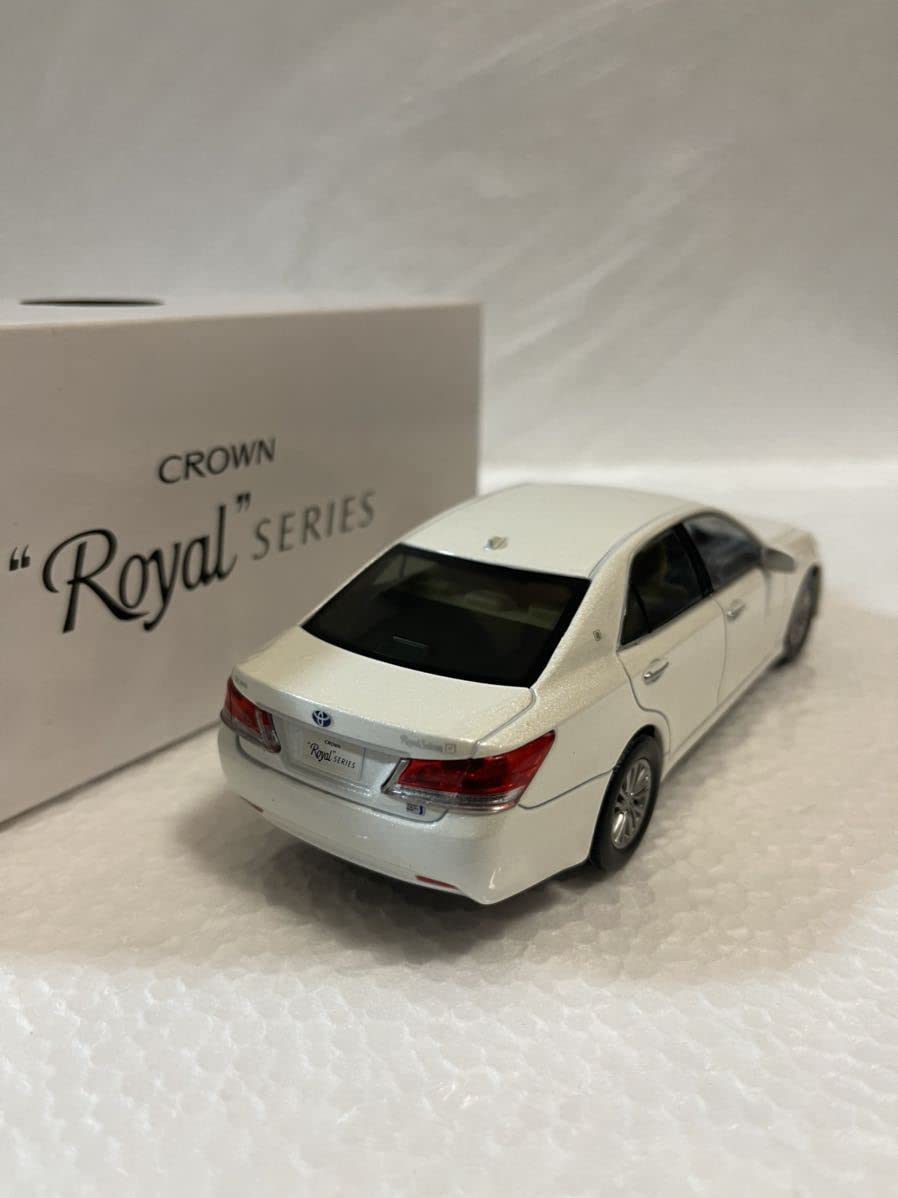 Amazon | 1/30 ミニカー クラウンロイヤル CROWN 後期 カラー
