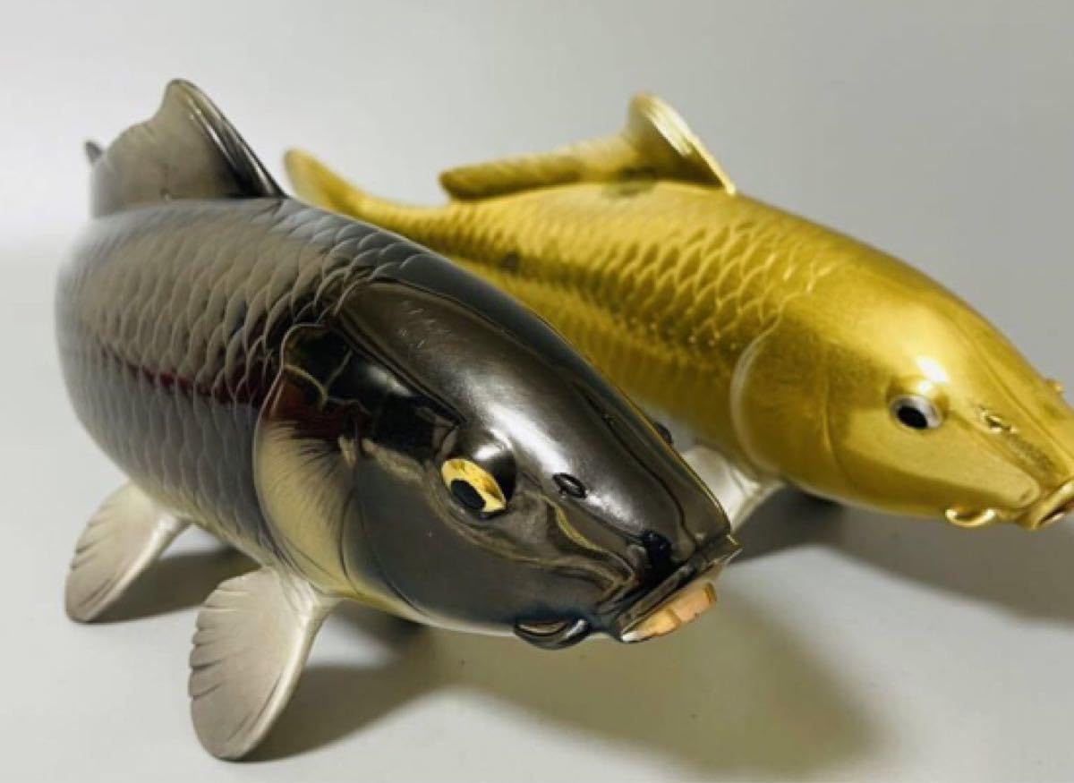 私*座様 希少 金工師 堀晴伸 造 双鯉 銀鯉 漆器台 木箱付き Amazon.co.jp: 金工 堀 晴伸作 鋳銅 金銀双鯉 置物 金属工芸 鯉重量計