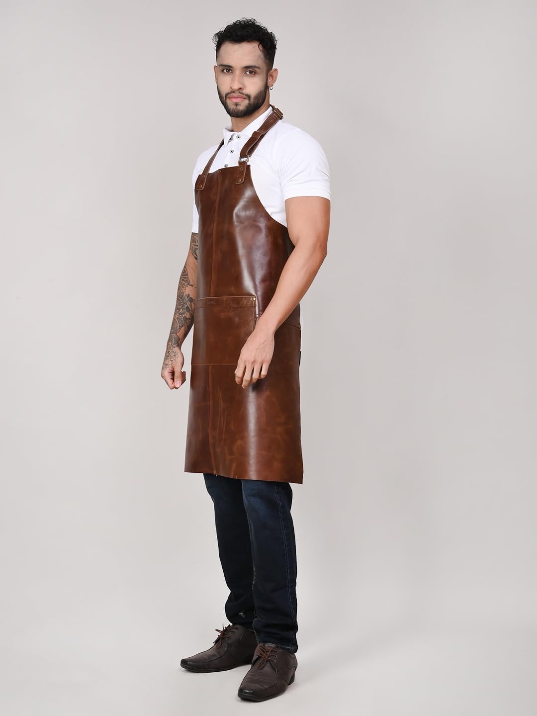 RABADA Leather Apron with Tool Pocket, Heavy Duty Apron, Woodworkers Apron, Mechanics Apron, Blacksmiths Apron, Carpenter Apron, Heat and flame resistance aprons, Adjustable M to 4XL Apron.