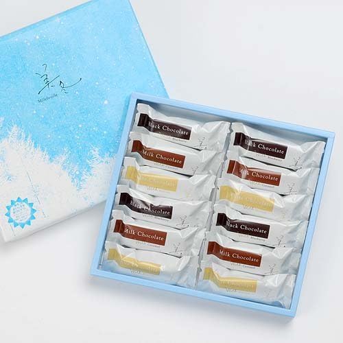 Ishiya - Mifuyu Perfect Combination 12 Pieces/Box: Dark, White Chocolate, Blueberry - Very Popular Souvenir Sweet From Hokkaido Japan