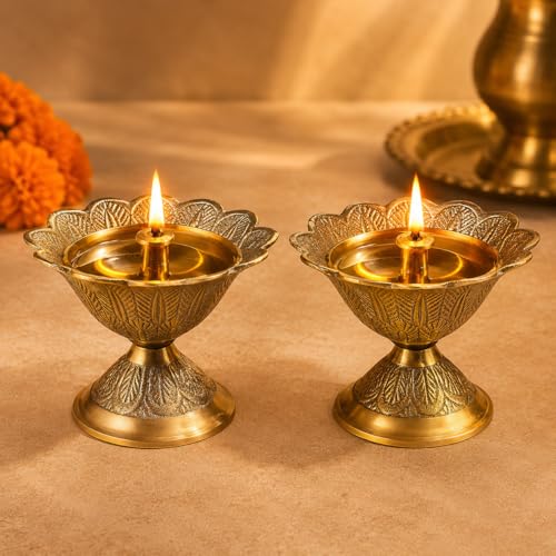 Image of Pure Source India Brass Akhand Diya /Oil Lamp for Pooja, Mandir and Home Decoration (L-2.75inch) 2pcs