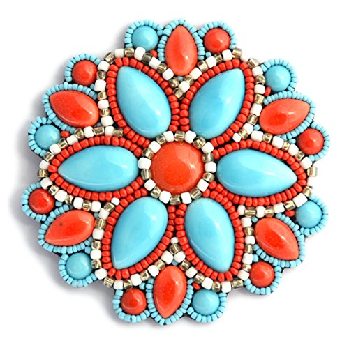 Broche grande fleur turquoise en porcelaine pour raviver une tenue trop terne