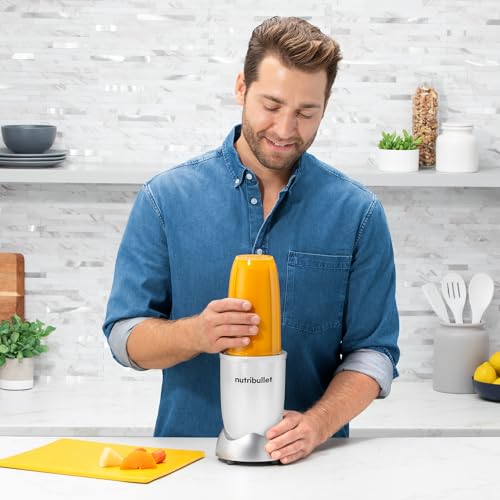 nutribullet-Pro-Single-Serve-Blender-900W-8-piece-Set-White