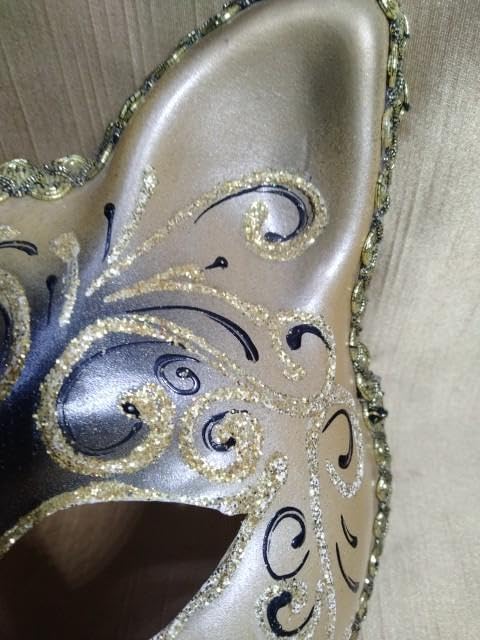 マスク 仮面 猫科 紐等ないので使用する場合はセルフで穴あけ