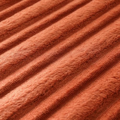 Puncuntex Manta Suave Naranja Oscuro 50"×60" para Sofá con Diseño a Rayas 3D miniatura 5