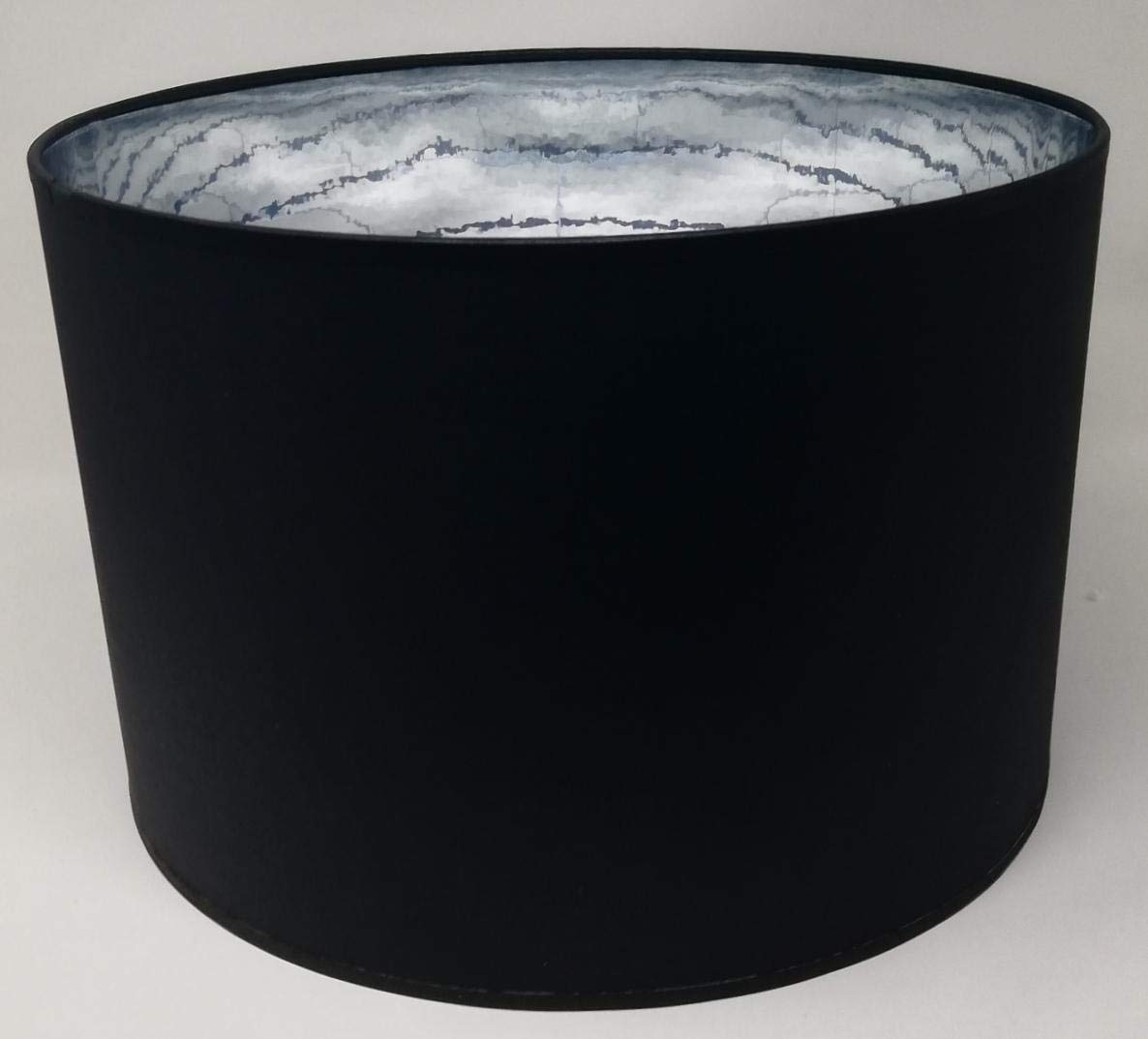 Lampenschirm Zylinderform schwarz Stoff Silber Futter handgefertigt verschiedene Größen Deckenanhänger - Tisch (40 cm Durchmesser 30 cm Höhe)