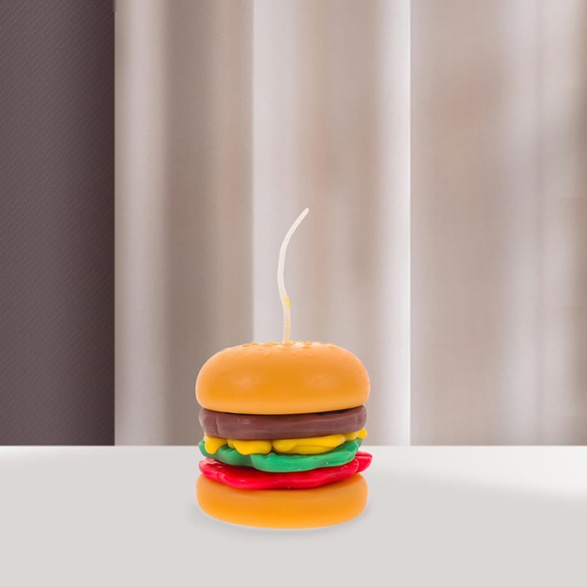 Candele Profumate a Forma di Hamburger 2 Pezzi in Cera Decorativa per Desktop e Atmosfera Festiva, Stile Rustico e Creativo, Idea Regalo per Amici e Moglie