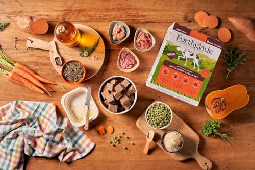Forthglade Nassfutter für Hunde (12 x 395g Schalen), hypoallergenes & getreidefreies Futter für ausgewachsene Hunde ab 1 Jahr, Hundefutter Mixpaket mit 3 schmackhaften Sorten