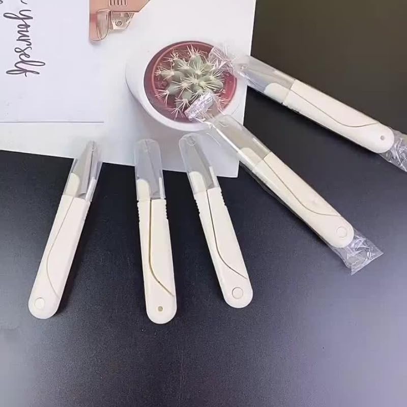 Mini Sewing Scissors with Protective Cover - Stainless Steel Craft Scissors for DIY, Fabric & Thread Trimming, Essential Tailor Tool (1Pcs)