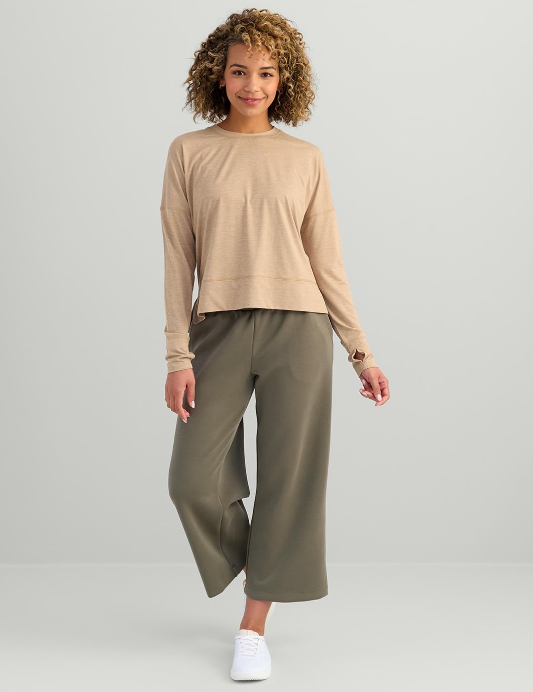 HUK womens Bayside Pullover Crew Sweatshirt, Midweight Soft Jersey Cropped Sweatshirt With Thumbholes - Image 3