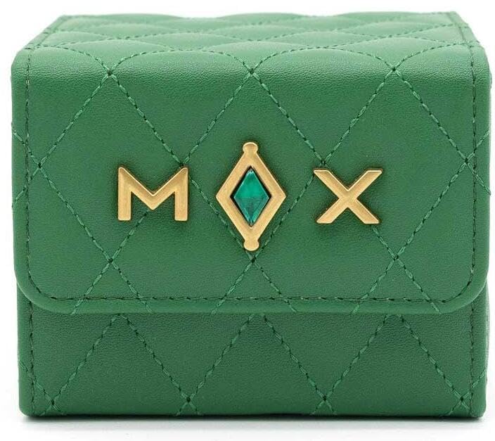 Amazon.com: Green Mox Luxury Deck Box 133+ For KMC : Toys & Games