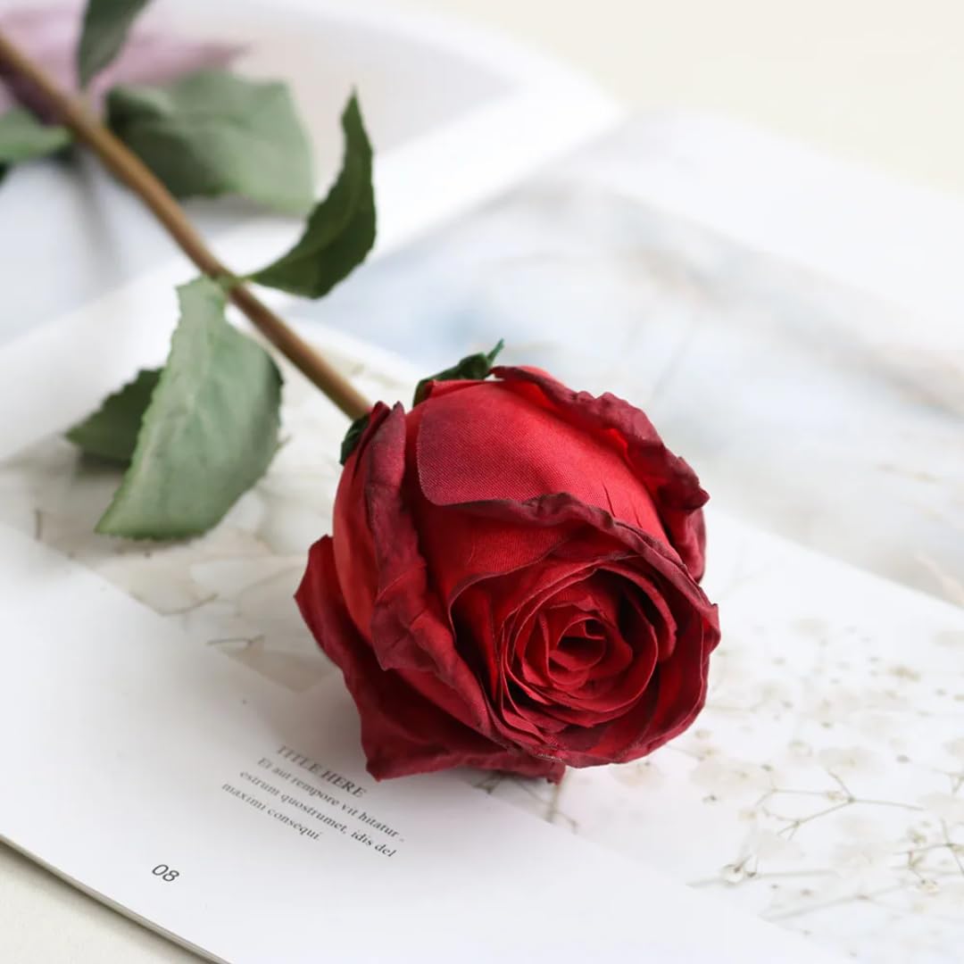 Roses romantiques à bords brûlés, fausses fleurs bouclées rouges en lot de 2