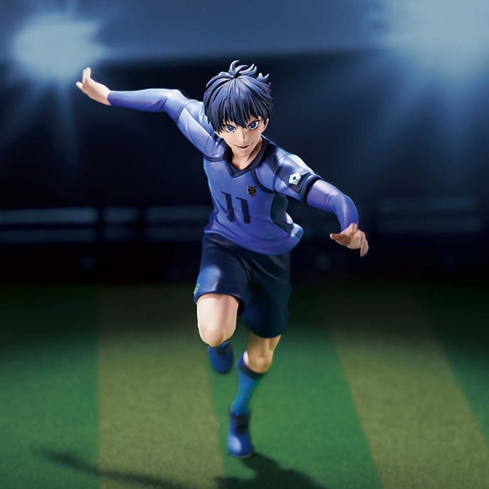 Figure anime Isagi Yoichi Figura Statua 16 CM Action Figure Modello PVC Desktop Decorazione da Collezione Ornamento Regalo