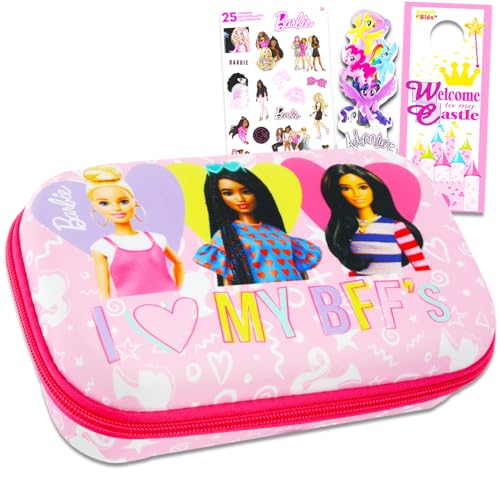 Barbie Estojo de viagem para meninas – Pacote com bolsa de higiene pessoal Barbie para cosméticos, joias, mais adesivos, marcadores de página e muito mais | Bolsa de viagem Barbie para adolescentes,