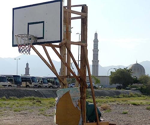 Chi Segna Regna. Dove Il Basket è Passione: 300 Campetti Scovati E Fotografati In Giro Per Il Mondo. Ediz. Illustrata - 3