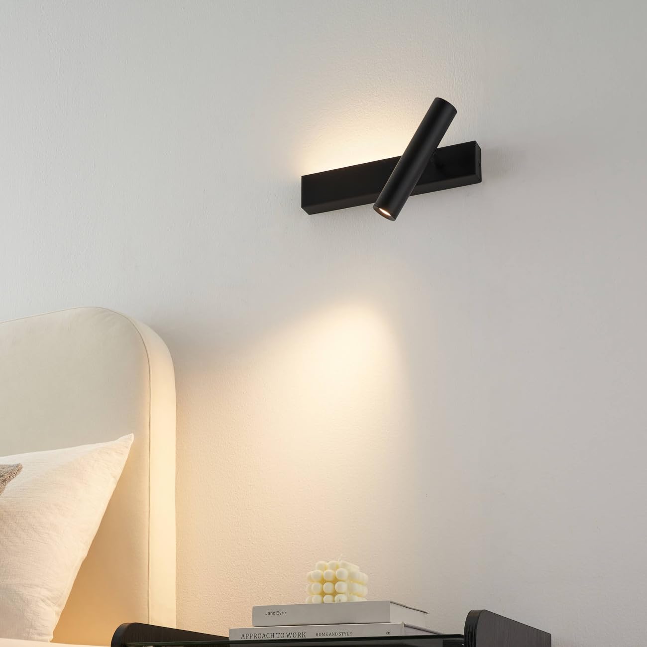 KOSILUM - Lampada da parete nera per testiera del letto, lettura destra, luce bianca calda, illuminazione per soggiorno, camera da letto, cucina, corridoio, 1211 lm, LED integrato, IP20