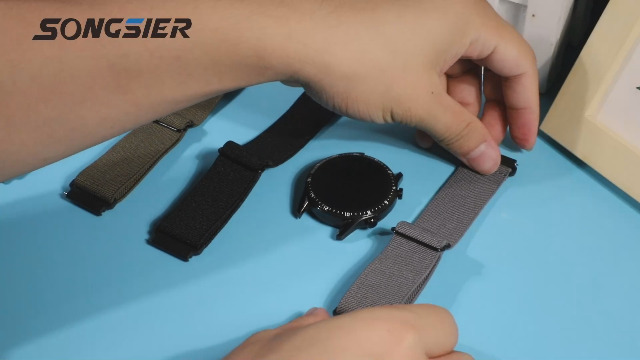 Per cinturino sportivo in silicone bicolore Amazfit GTR 3 da 22 mm