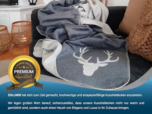 ZOLLNER Kuscheldecke in 150x200 cm - Flauschige und weiche Wendedecke in Zwei schlichten Farben - Trendige Hirschkopfeinwebung in grau - Mischgewebe - waschbar bis 40°C – Oeko Tex® Zertifiziert