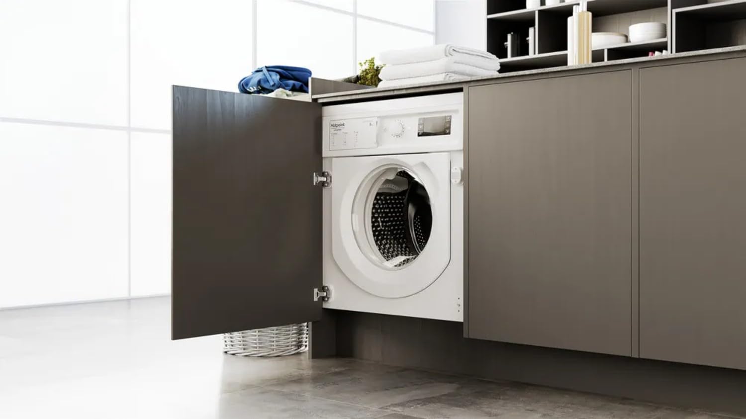 Hotpoint - BIWMHG8146EU Lavatrice Hublot da incasso - Capacità 8 kg - Carico anteriore, 1400 rpm - Motore a induzione, antimacchia - Partenza ritardata - Classe energetica A - Bianco