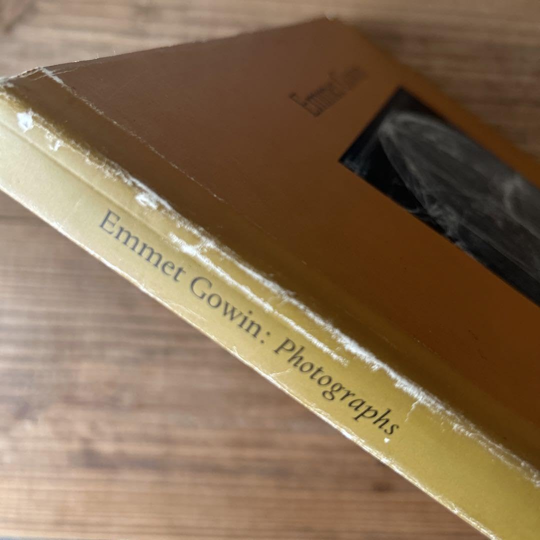 Amazon.co.jp: Emmet Gowin Photographs エメットゴーウィン : ホーム