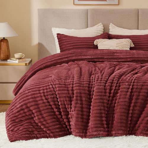 Snuggle Up in Luxury with a Burgundy Fleece Comforter Set