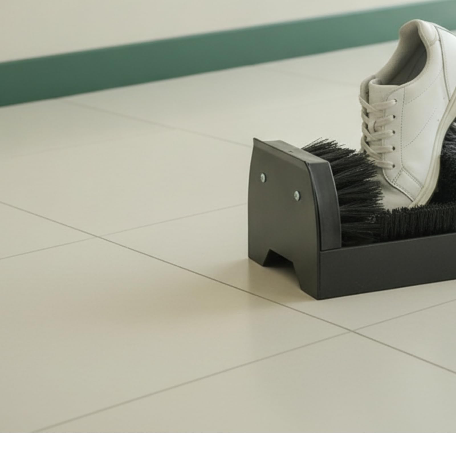 Spazzola per Scarpe da Golf con Custodia in Metallo E Setole in Nylon per Pulizia E Sicura delle Calzature Adatta per Sportivi E Atleti