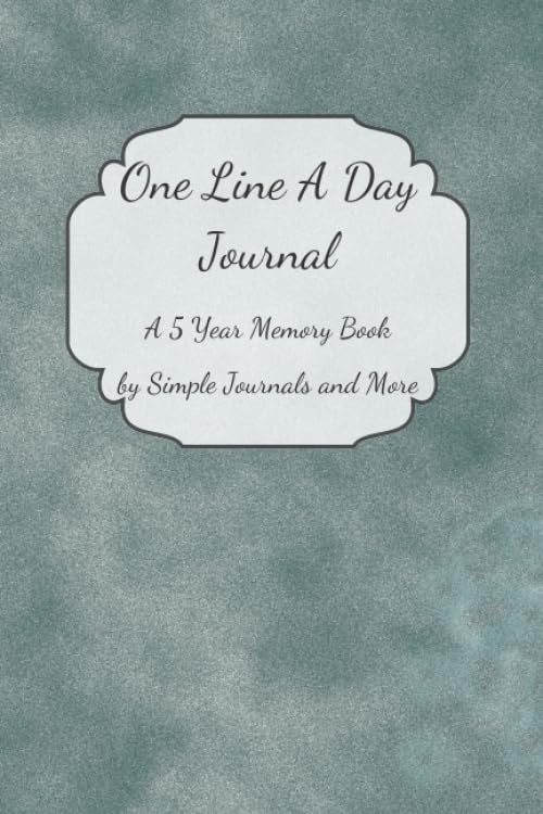 One Line A Day Journal: Simple 5 Year Memory Book (Green Texture) Paperback