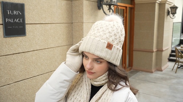 Bonnet D'hiver Femme Doublé Polaire - Pompon, Motifs Cœur, Cadeau Noël, Chaud Et élégant