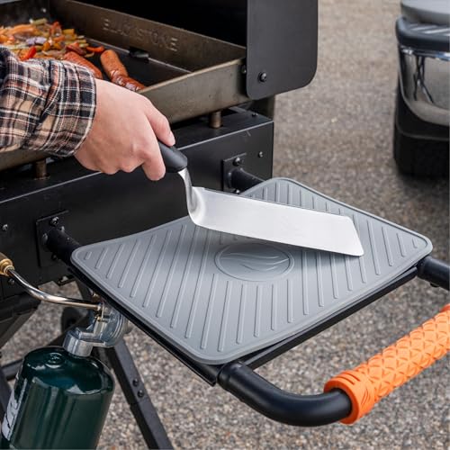 Image of Blackstone 4222 Silicone Large Griddle Spatula Mat, Serving Spoon Drip Pad & Grill Utensil Holder for Kitchen, Stovetop, Cooking & Countertop-Heat Resistant, Non Slip, Heavy Duty (9.25 inch x 12.2 inch)