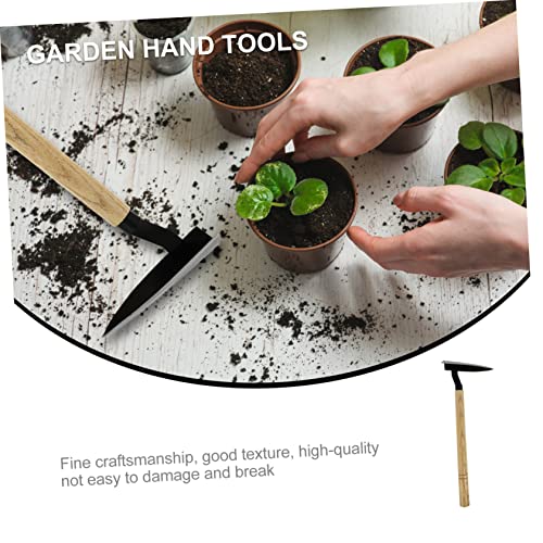 Azada triangular pequeña para jardinería con mango de madera miniatura 4