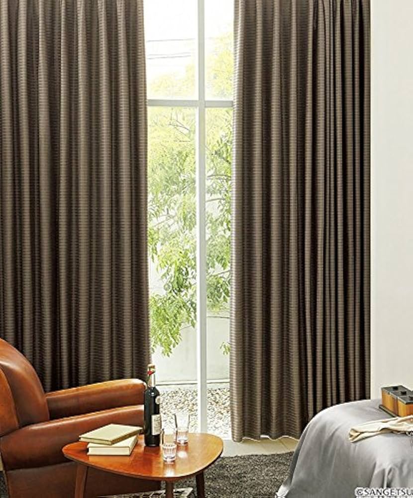 Amazon｜サンゲツ 光沢糸がアクセントのボーダー柄 カーテン2.5