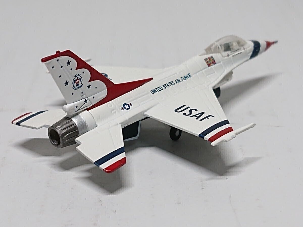 Amazon.co.jp: 1/200 ヘルパ F-16C アメリカ空軍 サンダーバーズ