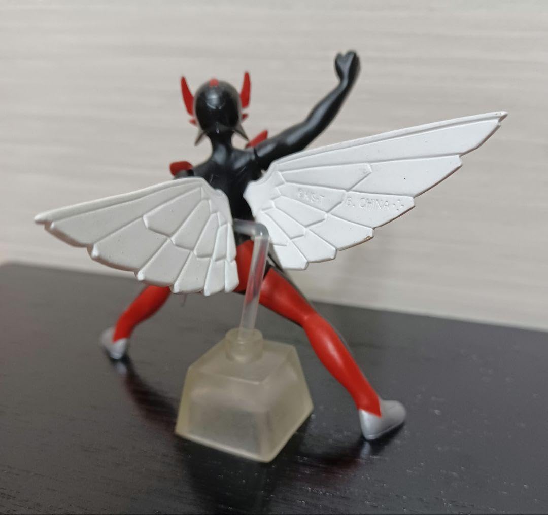 Amazon.co.jp: HG夢戦士ウイングマン フィギュア レッド : おもちゃ