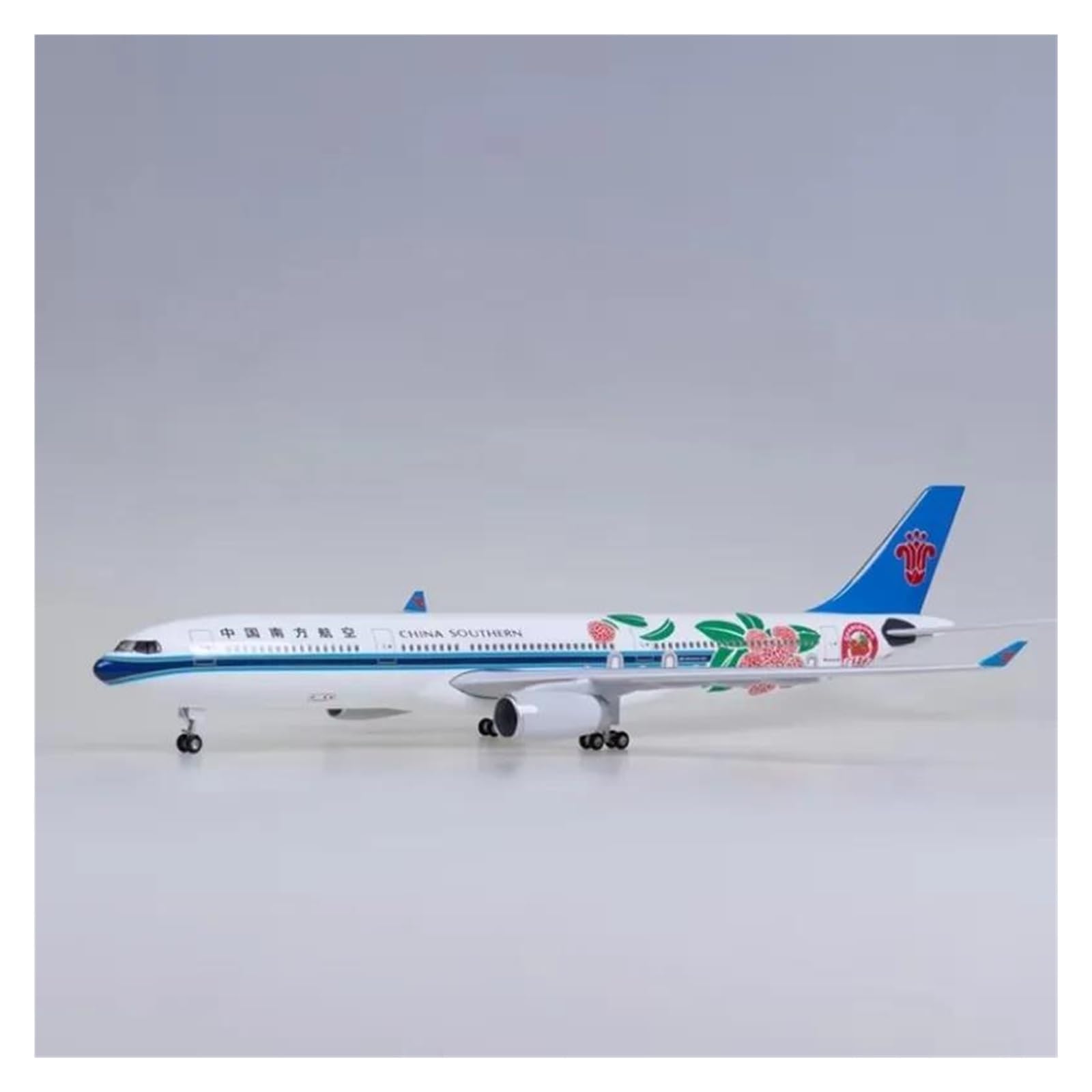 Odlewane zabawki samolotowe w skali 1:135 dla modelu A330 Southern Airlines ze światłami i dolnym kołem Odlewany ciśnieniowo model samolotu z żywicy Statyczny wyświetlacz do zbierania i wyświetlania