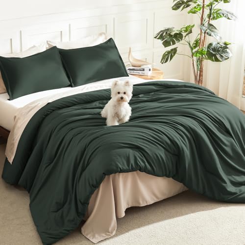 Image of Litanika Forest Green Comforter King Size, 3 Pieces Lightweight Solid Bedding Comforter Set, All Season Fluffy Bed Set (104x90In Comforter & 2 Pillowcases)