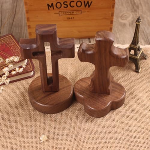 Cruz cristiana de madera con base estable para evitar caídas en mesas 3