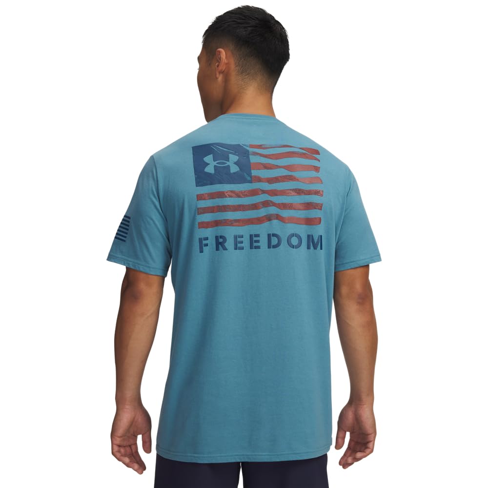 Under Armour Herren-T-Shirt mit Freedom Banner, kurzärmelig, (466) Boundless Blue / Wham Blue, Mittel – Ansicht 2