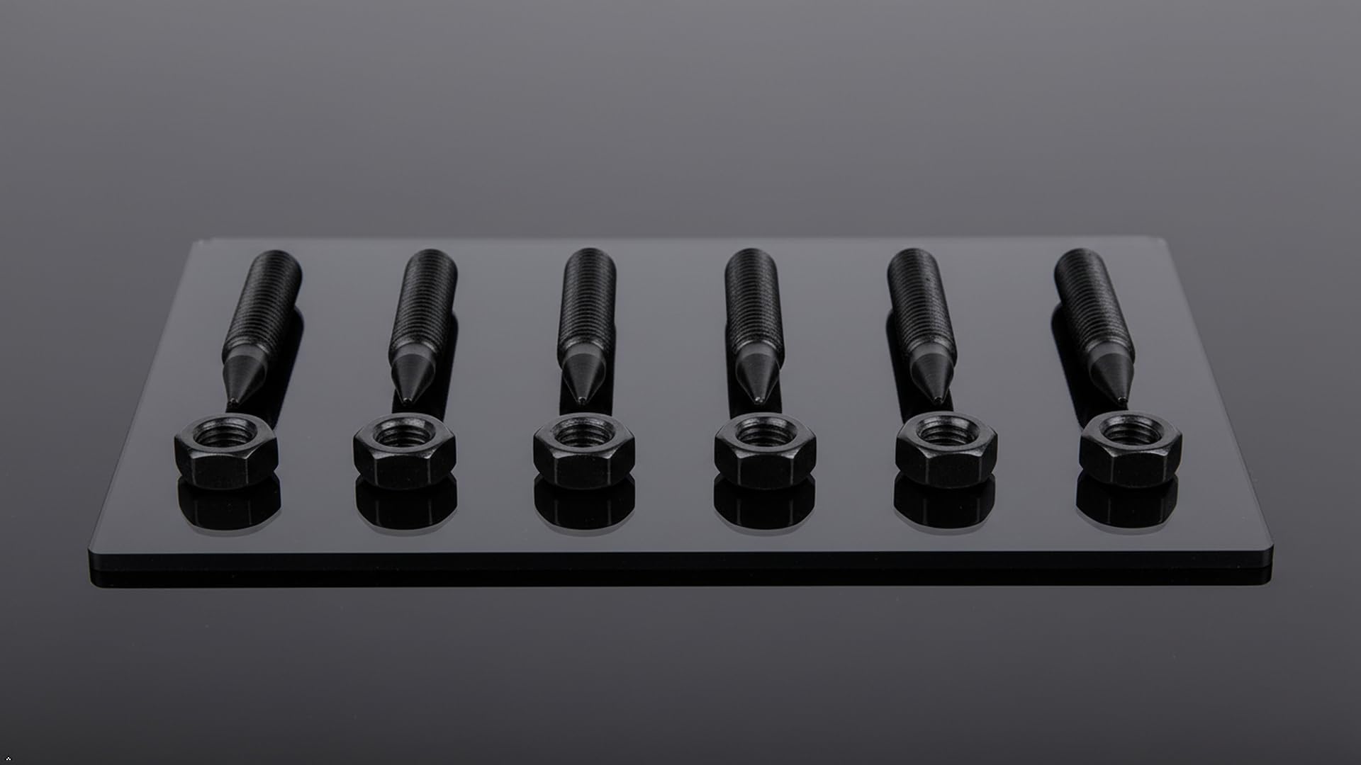 PrecisionGeek - M8 Pointes de Haut-Parleur (M8 x 45 mm | Acier Noirci) – Lot de 4 – Pointes HiFi Antivibrations et Pieds d’Isolation pour Enceintes, Amplificateurs, Caissons et Supports Audio