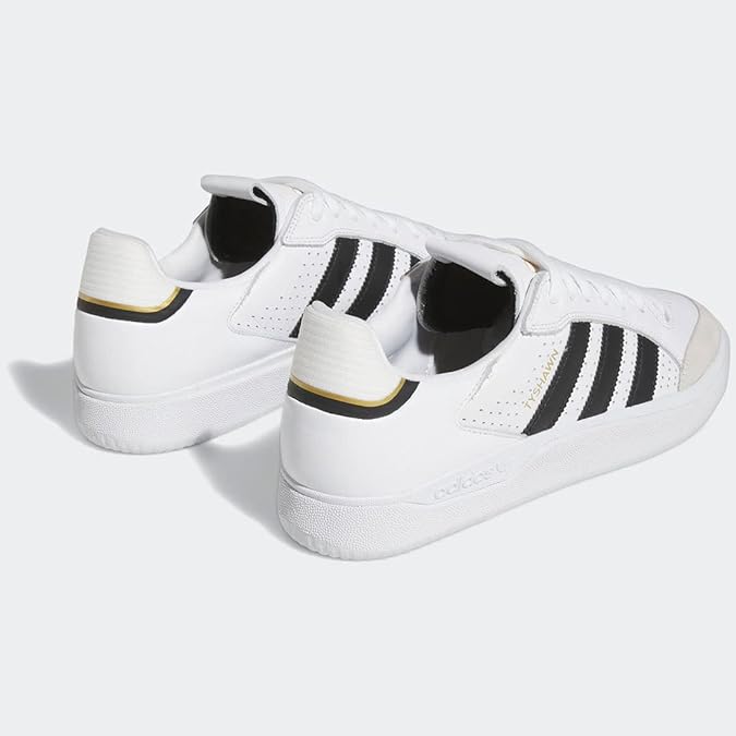 ◆正規品◆ADIDAS TYSHAWN LOW◆関税込◆ユニセックス◆大人気◆ Adidas Tyshawn Low 
