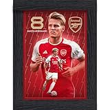 Póster de acción del Arsenal FC Odegaard 23/24, tamaño A3, enmarcado