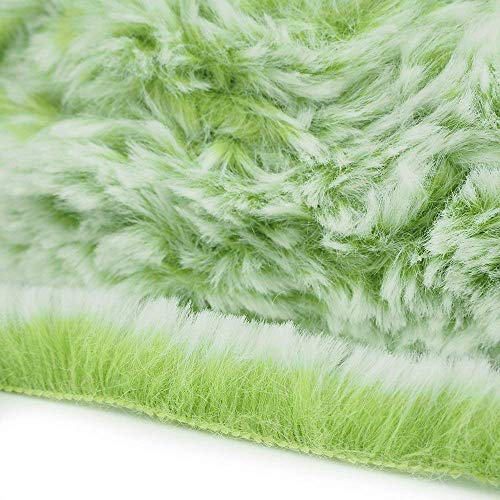 Image of NICEEC 2 Skeins Faux Fur Yarn Super Soft, Chunky & Fluffy, Eyelash Yarn for Crochet & Knitting (Total Length 70yds,3.53oz) - Green
