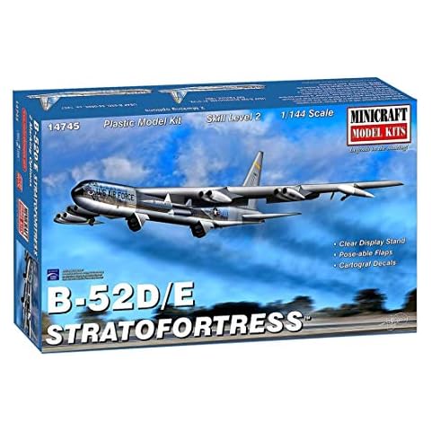 Minicraft (MINGF) Models 014745 1/144 B-52 D/E Stratofortress Model Kit, White Cover