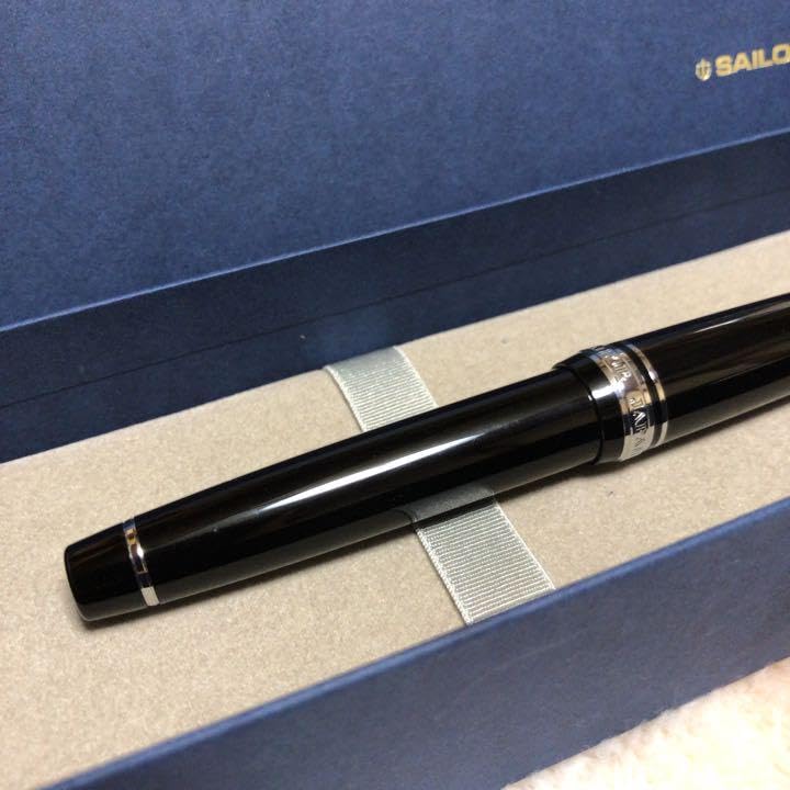 ☆未使用 セーラー プロフェッショナルギア 万年筆 銀 F 細字 ペン先21金☆ セーラー万年筆 プロフェッショナルギア金 万年筆 11-2036-420