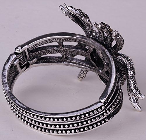 YACQ Spider Bracelets for Women, Halloween Bracelets Fit Wrist Circumference 6.5 to 7.5 inch, Halloween Costume Jewelry - Image 4