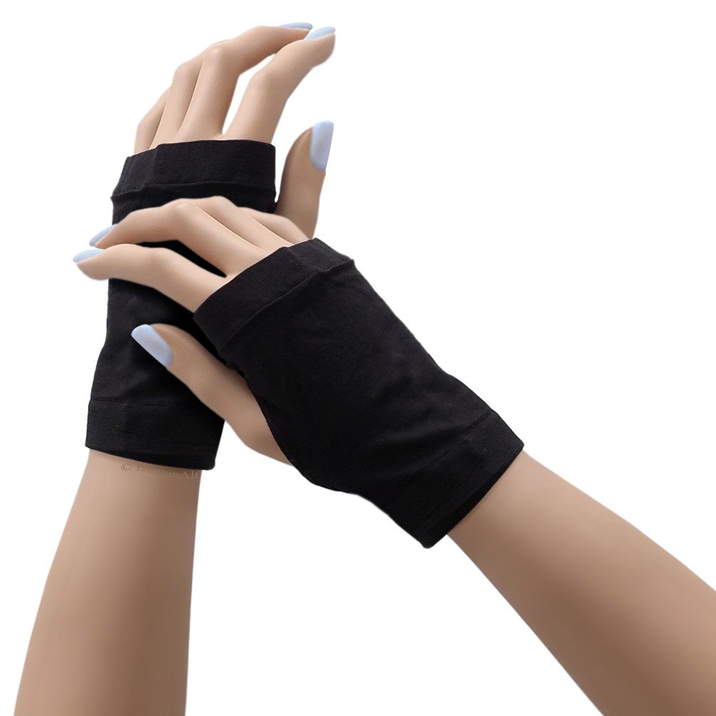 Simply Minimalist Fingerless Gloves