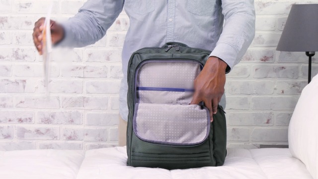 Sac à Dos Ricardo Beverly Hills 3710 – Rouge Léger, état Correct